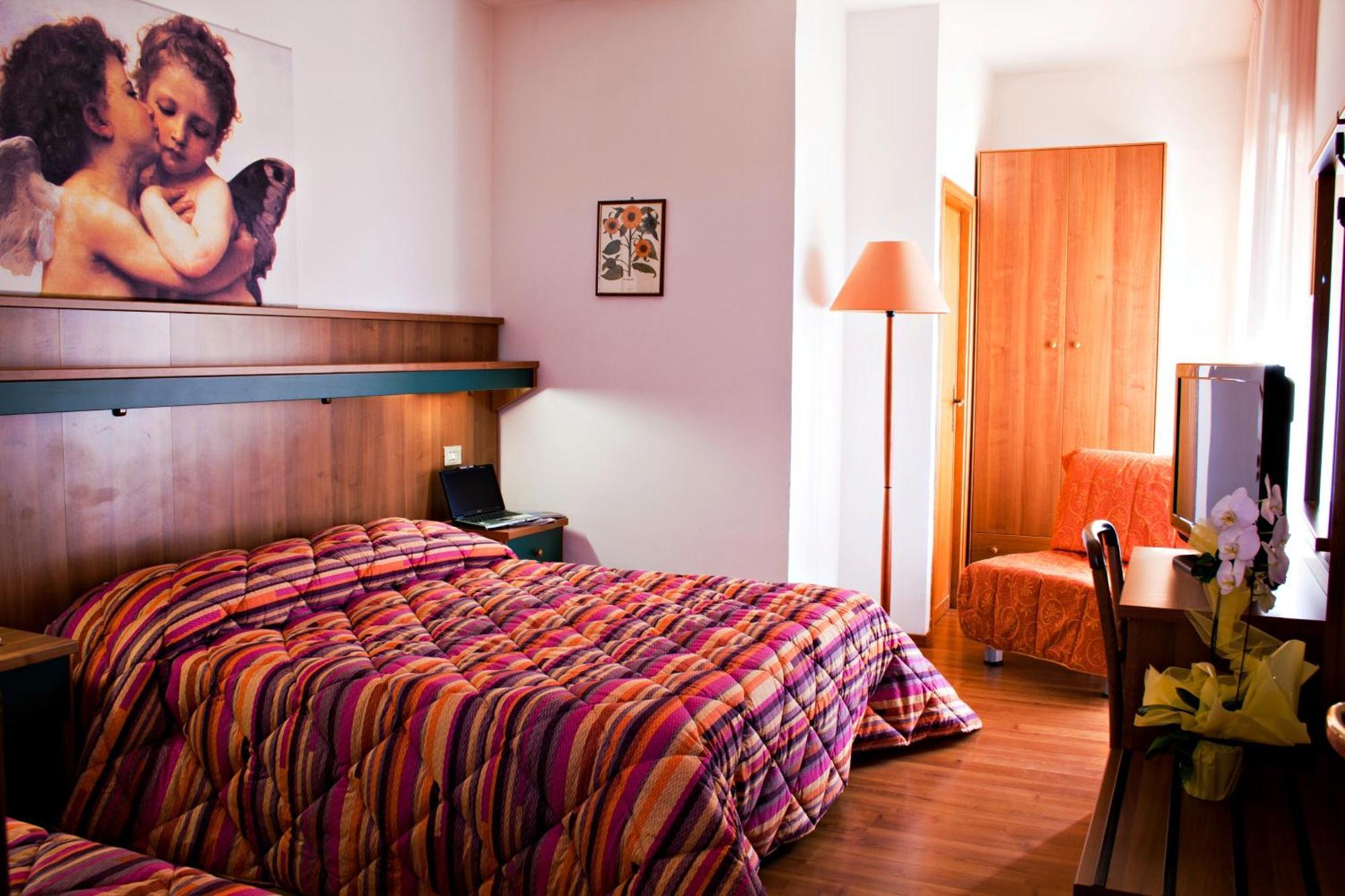 Hotel Los Angeles Assis Quarto foto