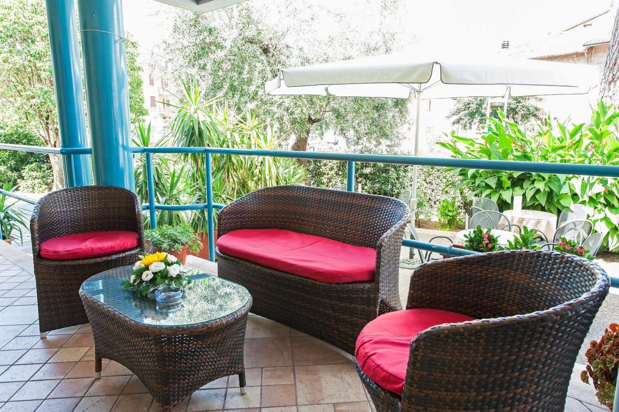 Hotel Los Angeles Assis Exterior foto