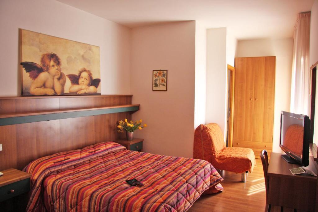 Hotel Los Angeles Assis Quarto foto